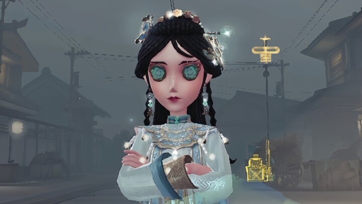 Ruang bawah tanah tidak hanya ada kursi pesta, tapi juga bisa jadi ada pedagang barang antik.