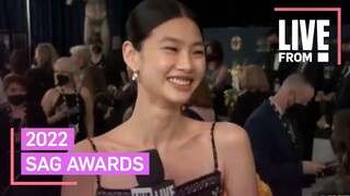 How HoYeon Jung Kept it Light On Set of "Squid Game" | E! Red Carpet & Award Shows