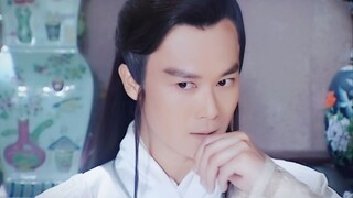 “经 年 已 过 ， 你 还 是 王 城 里 那 明 朗 的 君 王”