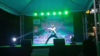first stage perform cosplay denji from chainsaw man 2022