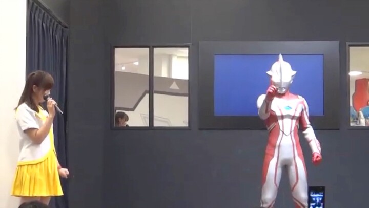 Mebius dances one-chome のウルトラマン