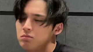 【جين مين كيو】بطاطا لطيفة! اقترب قليلًا وستشم رائحة الجرو الصغير