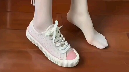 Super stylish pink canvas sneakers