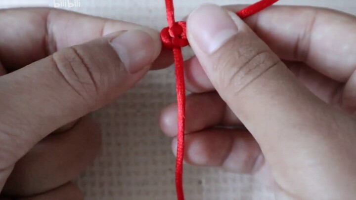 macrame braid | can bring lucky four-leaf clover bracelet