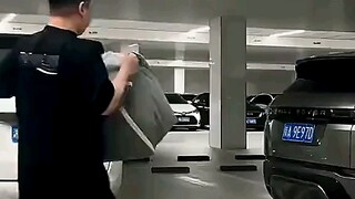 Fully automatic sensor doors also come with driving assistance.