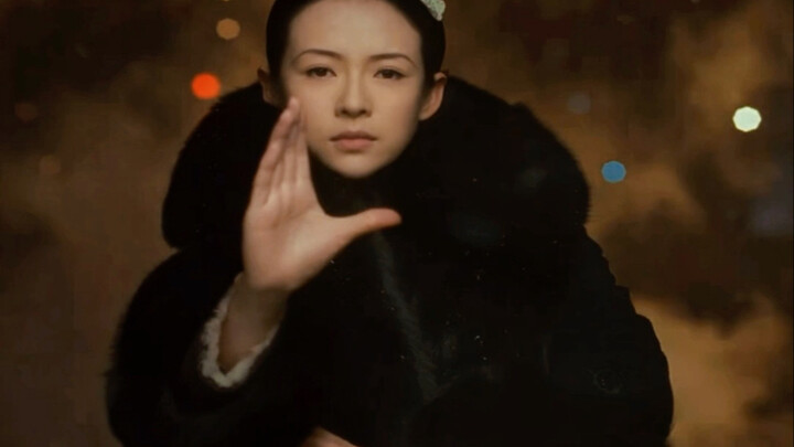 The coolest entrance in Chinese film history—no defeat for the Gong family!