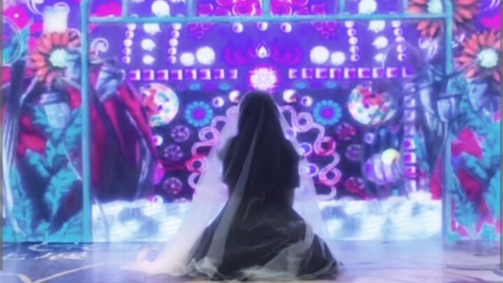 "Demi Madoka, aku harus mati di penghalang."