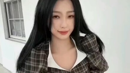 If Xuan Yi hadn’t said anything, no one would ever have known how much comfort Xinxin had once given
