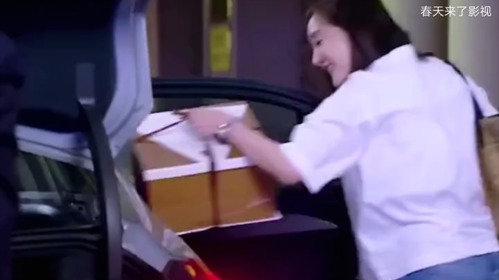 I could tolerate the wrong cake being delivered! But why did they send me flowers for a grave-sweepi