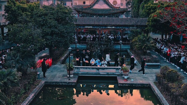 Dali No. 1 High School’s Senior Year Awards Ceremony Amid Cangshan Mountain, Erhai Lake, the Ancient