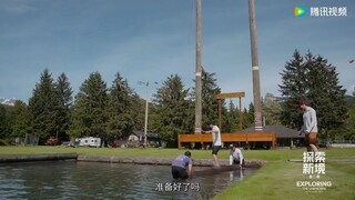 An old-school surfboard, Yibo said 🤣