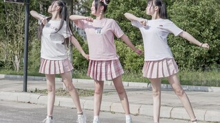 【pisces hut】Drunken butterfly, cute girl with twin ponytails square dance❤❤Such a revolutionary cove