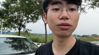 A PhD student and YouTuber with 1.5 million followers—what kind of car does he drive?