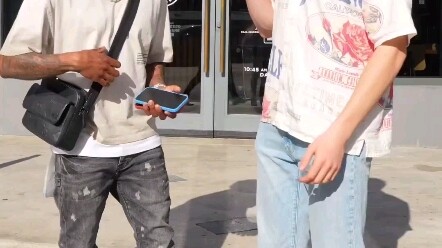 المقدمة: هذا الأخ أفلس بالفعل، الخلفية:...