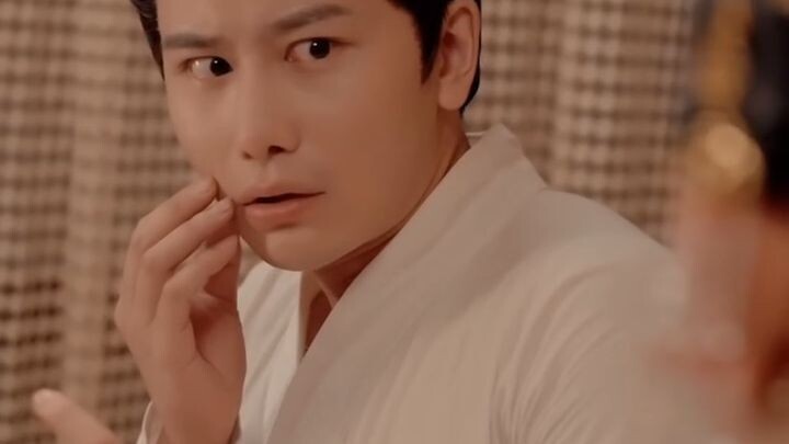 Chinese Short Drama Reborn as an ancient emperor