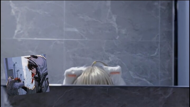 Mái tóc ngố hát hay quá (chỉ có điều vừa nửa ngồi xổm vừa hát nên mệt muốn chết)