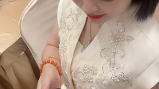 “记录的意义是让幸福可以翻阅📸✔️”记录一下今天的第一笔收入
