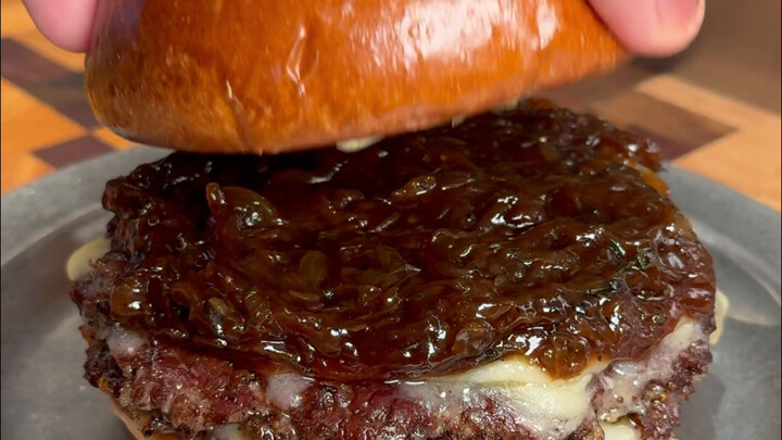 法式焦糖洋葱汉堡 🇫🇷 🧅 🍔