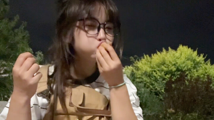 Orang yang disiplin, kalau sudah bilang mau turun berat badan, harus bilang setiap hari.