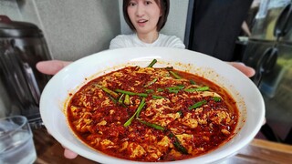 เด็กสาวหูหนานท้าราเมนเผ็ดที่สุดในญี่ปุ่น และถูกนักศึกษาท้องถิ่นแอบถ่ายรูป