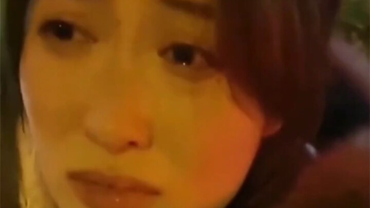 虽然你失恋了很伤心，可我还是忍不住想笑