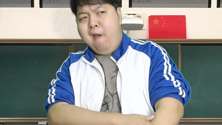 «10 طرق لارتداء الزي المدرسي»