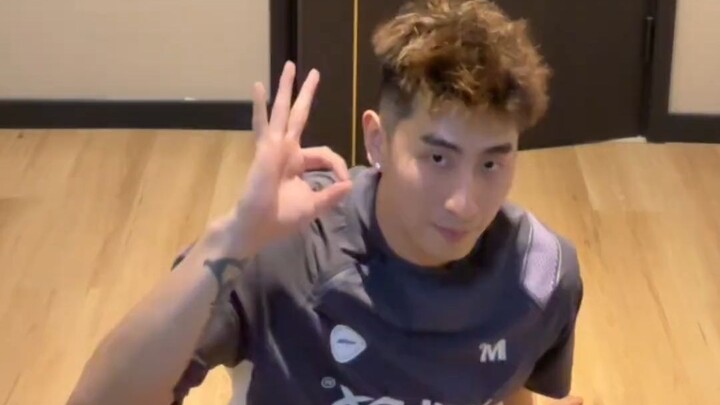 永远不要试探，否则你会满嘴得鸟语花香。(这么理解没毛病吧打是亲骂是爱，你是真的爱我) @李斯曼曼