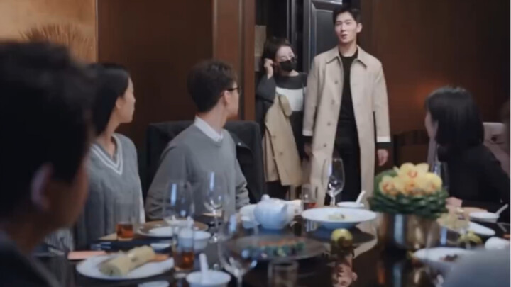 Cảm giác có một ngôi sao làm bạn gái thì như thế nào nhỉ?