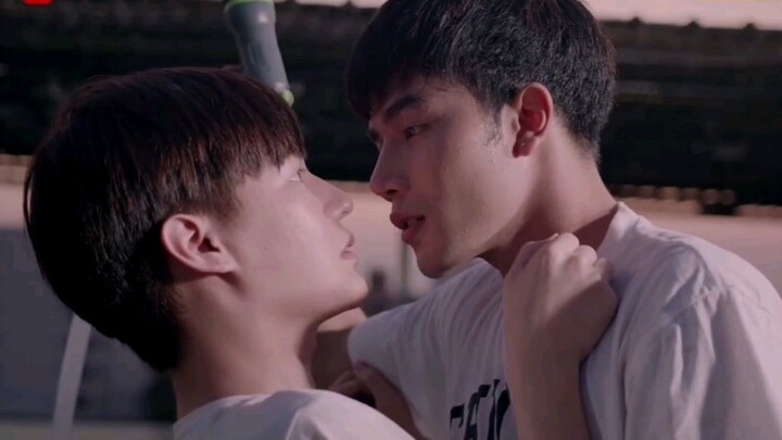 【Definition of Taifu/Love】Do straight boyfriends play like this? hug? dear? And the powder head shou
