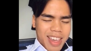 Một con sư tử cái sống