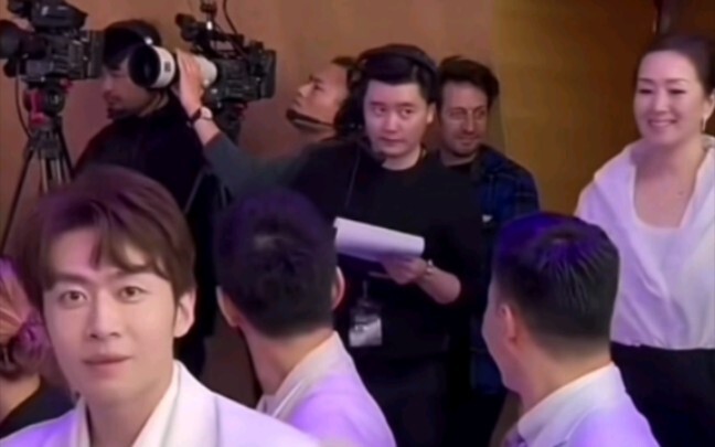 Ya ampun, Gong Li hadir di acara L’Oréal, aura beliau benar‑benar mengesankan