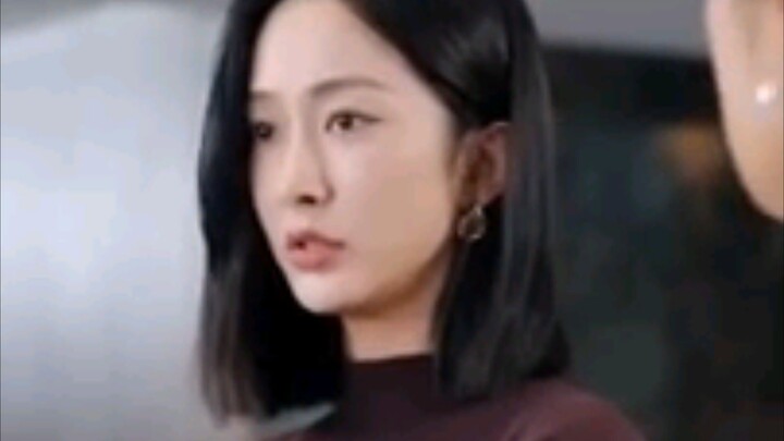 35.Cop Reborn as Heiress: Fight, Investigate, Past Love Clings!