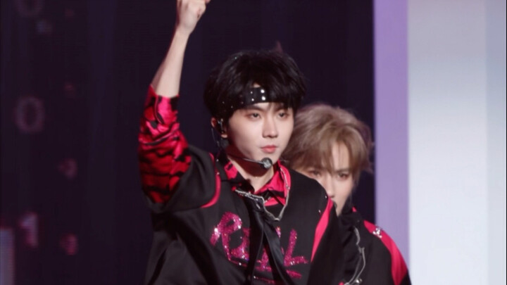 Raja kembali, tarian ini sangat menggembirakan!