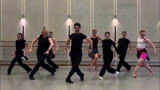 快跟着跳吧  超棒的单人斗牛