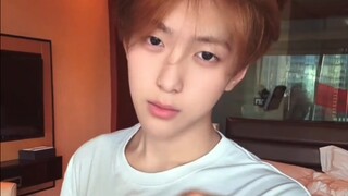 起床了小澈男人形态时