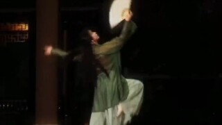 水绿天青不起尘 |东方韵色之美的松霜绿舞服