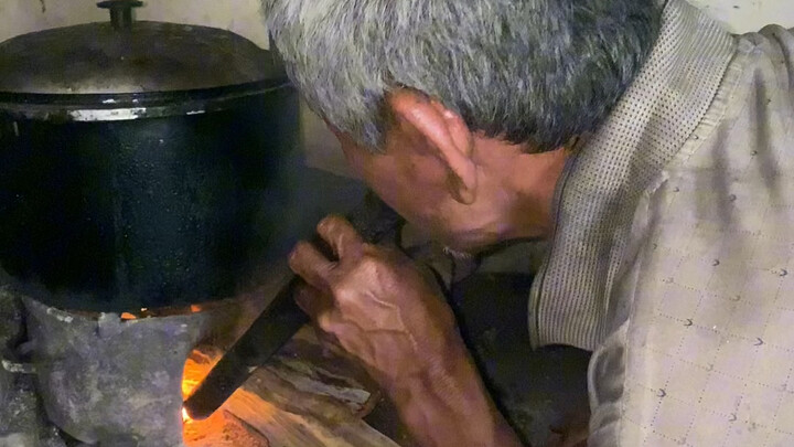 Bukannya saya mau makan bubur biasa, tapi saya hanya bisa makan bubur biasa