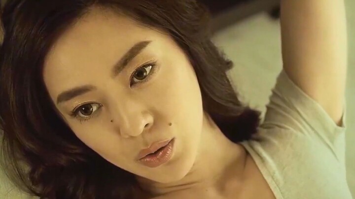 Female tenant extorts the handsome landlord but is pushed off a 30-story building.