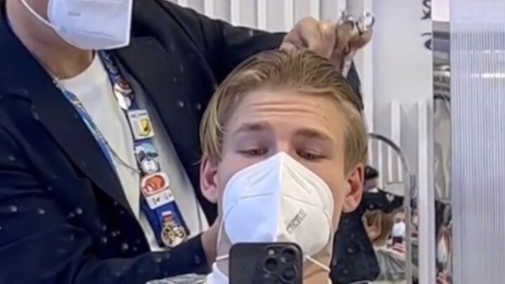 Olympic Mùa Đông 2022 (23): Dịch vụ cắt tóc ở Làng Olympic thật tuyệt!