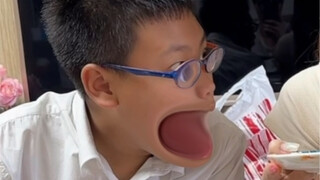 真是离谱他妈给离谱开门！