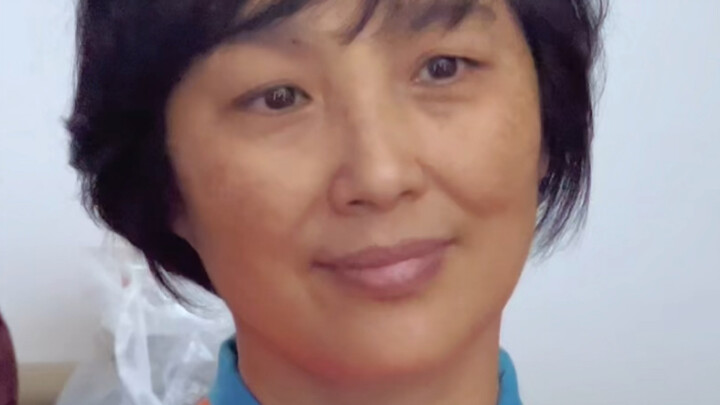 Before-and-after makeup for everyday people—Hanfu styling for individuals of all ages! You’re alread