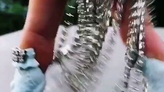 It turns out that finger dance can be so hot and sexy...