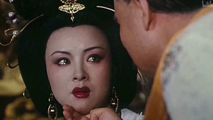 “Chỉ có quyền lực mới có thể sở hữu mỹ nhân”/“Ngọc Phi dù được sủng ái đến mấy, cũng chỉ là bèo bọt 