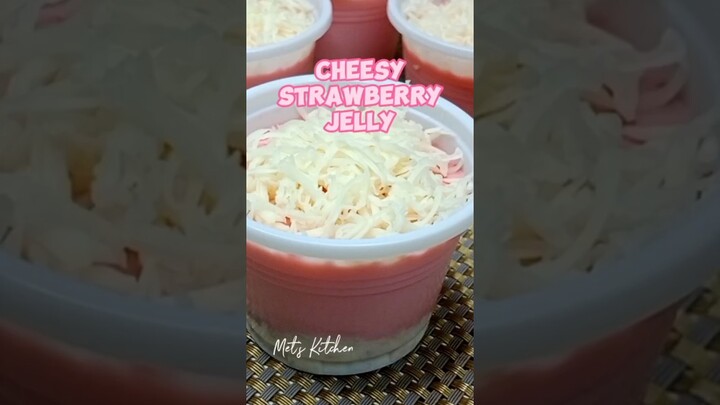 Cheesy Strawberry Jelly Dessert#jellydessert #cheesydessert #easyrecipe #simpledessert #metskitchen