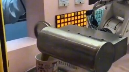 That final little shake had me cracking up!