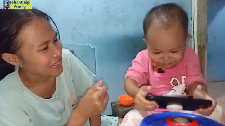 VIDIO LUCU NYUAPIN MAKAN AKIFA SAMBIL MAIN