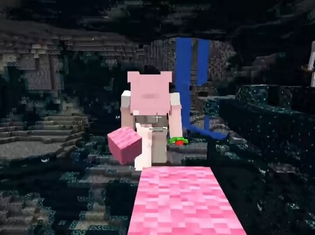 Minecraft: When your girlfriend plays MC! !