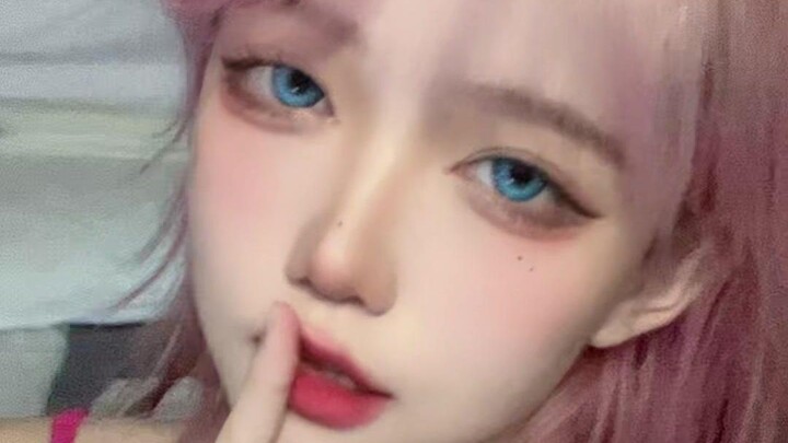 LOVE hand gesture—have you learned it yet?