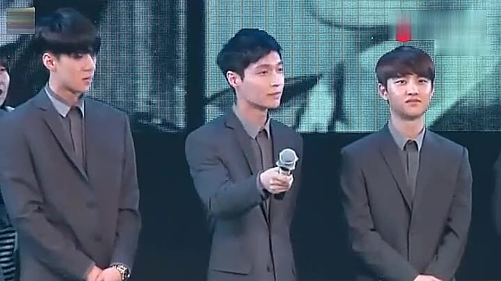 Zhang Yixing: Rather than promoting my movie, I’d rather promote EXO’s new song.