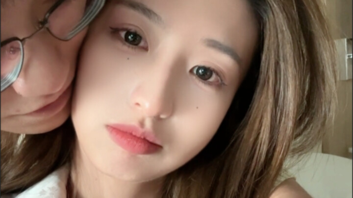 Kita yang saling memberi jalan untuk menyelamatkan muka satu sama lain takkan pernah berpisah.